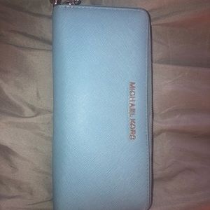 blue micheal kors wallet